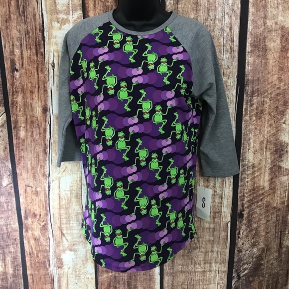 LuLaRoe 3/4 sleeve “Randy” Tunic Small Kermit Print